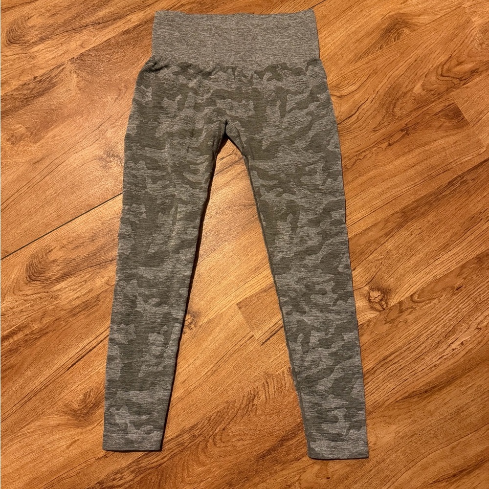 Women’s Large NVGTN Leggings